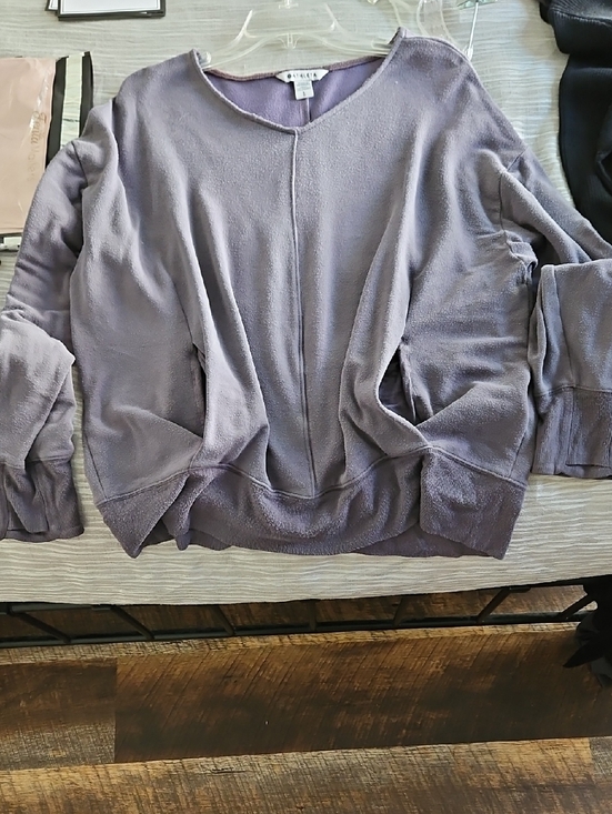 Athleta Sweaters - Athleta Muted purple Seasoft v-neck sweatshirt large